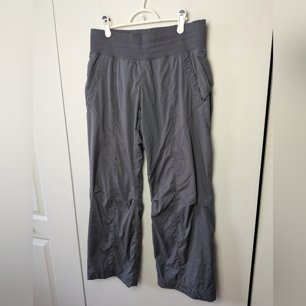 LULULEMON Gray Outdoor Active Women Pant Size 8 Lined With Pockets